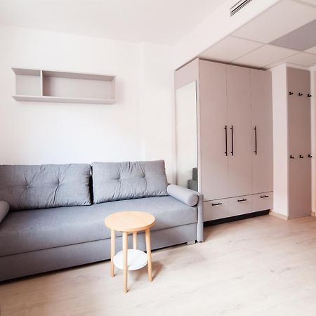 Starter III Aparthotel Wroclaw Ngoại thất bức ảnh