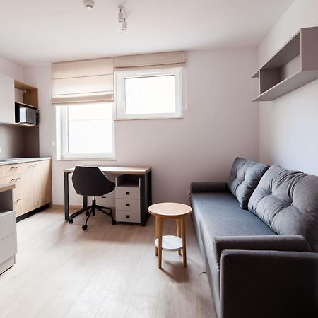 Starter III Aparthotel Wroclaw Ngoại thất bức ảnh