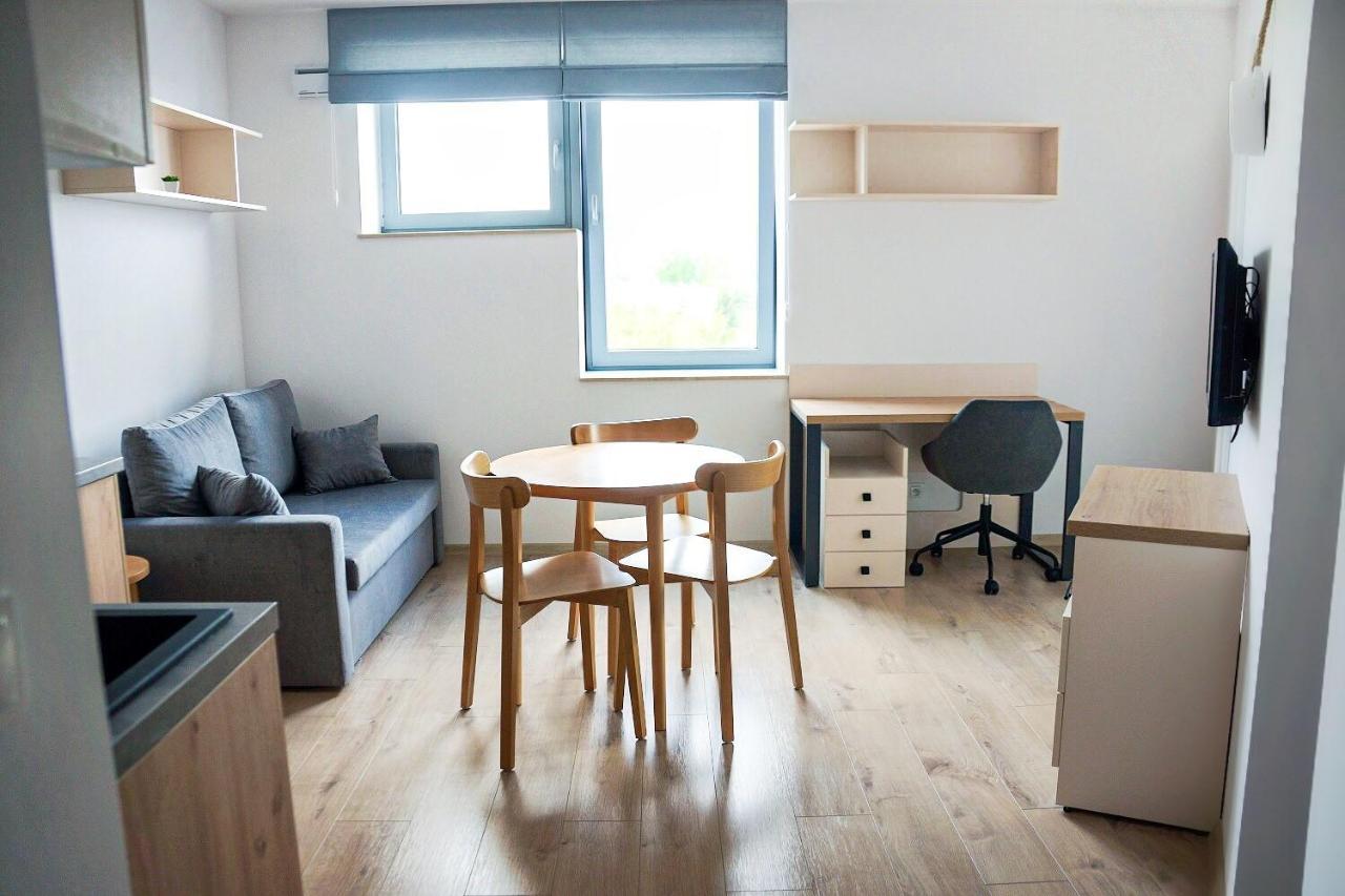 Starter III Aparthotel Wroclaw Ngoại thất bức ảnh