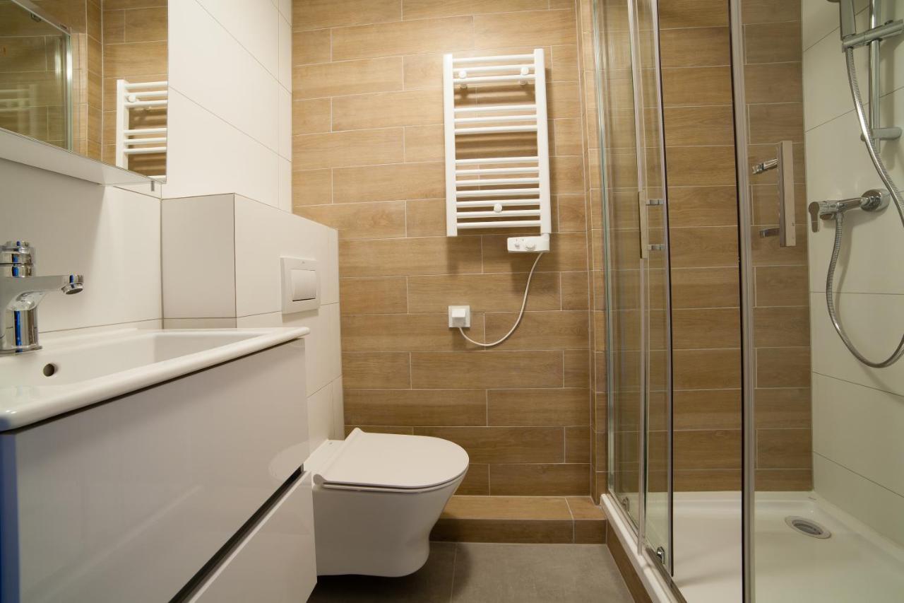Starter III Aparthotel Wroclaw Ngoại thất bức ảnh