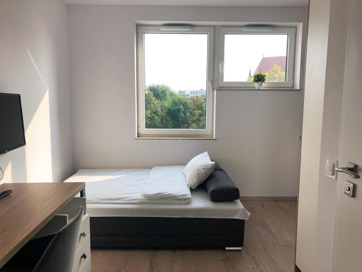 Starter III Aparthotel Wroclaw Ngoại thất bức ảnh