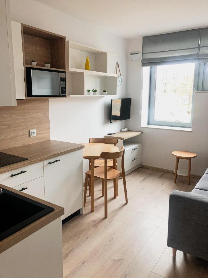 Starter III Aparthotel Wroclaw Ngoại thất bức ảnh