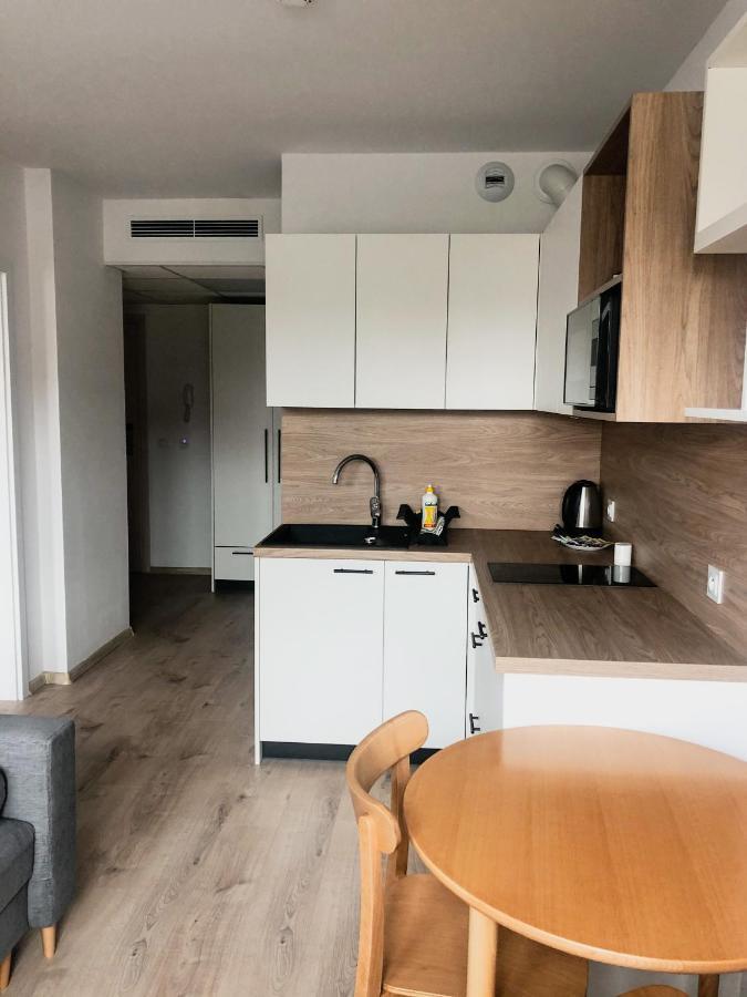 Starter III Aparthotel Wroclaw Ngoại thất bức ảnh